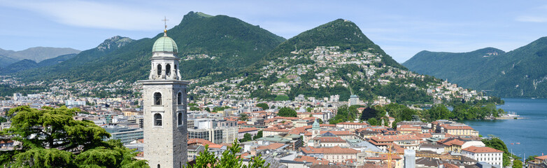 Fototapeta na wymiar The center of Lugano and the lake on Switzerland