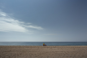 Obraz premium Secouriste en mer Hors Saison