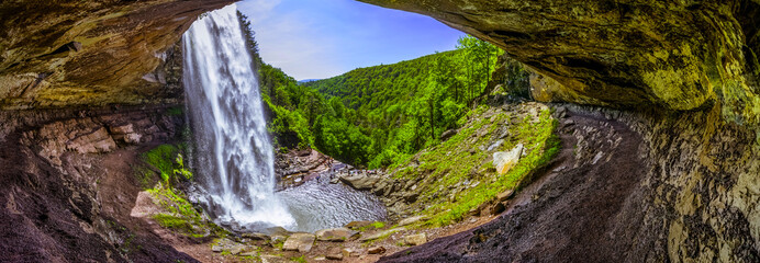 Kaaterskill Fall in palenville, New york  is such a great summer escape if you live in NYC or urban...