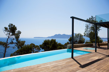Beautiful Luxury Home with Swimming Pool - obrazy, fototapety, plakaty
