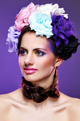 Naklejka premium beautiful girl with purple makeup