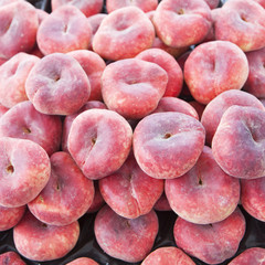 pêches plates variété ancienne