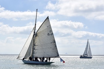 vieux bateaux en navigation