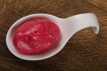 Berry cream mousse