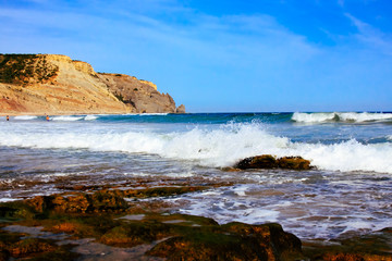 Brandung und Wellen am Strand