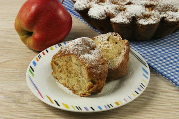 Нomemade Apple Pie and apple on the table