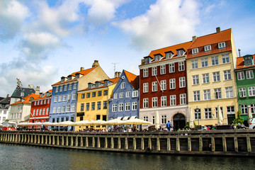 Fototapeta na wymiar Nyhavn in Copenhagen, Denmark