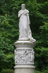 Fototapeta na wymiar Königin-Luise-Denkmal in Berlin