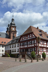 Fototapeta na wymiar Altes Rathaus am Marktplatz, Amorbach
