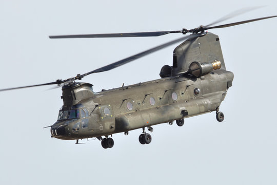 Helicóptero de dos rotores Chinook