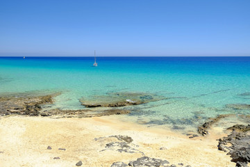 Fototapeta na wymiar View on the beach Playa de Morro Jable on Fuerteventura, Spain.