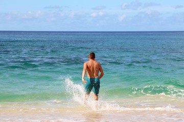 Fototapeta premium Boy and ocean