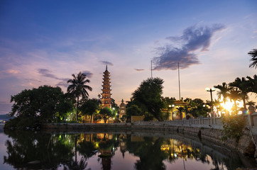 Fototapeta na wymiar Tran Quoc pagoda