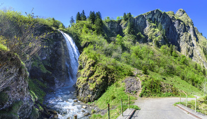 Obraz premium spektakulärer Wasserfall im Oytal im Oberallgäu