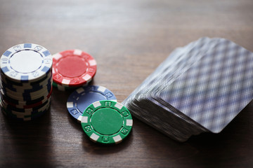 Card game using chips on a wooden table