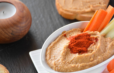 Healthy Homemade Creamy Hummus