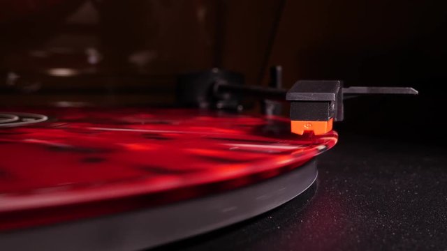 Record player playing in slowmo