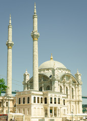 Fototapeta na wymiar Big Mecidiye Mosque and İstanbul