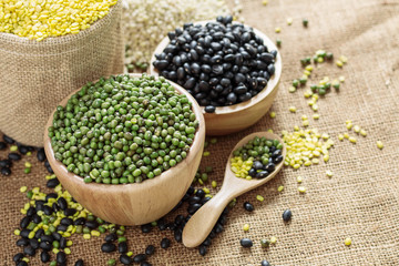 Green beans on the sack.