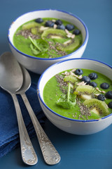 green smoothie bowl spinach kiwi blueberry lime banana with chia seed