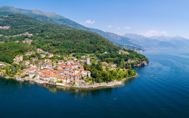 Fototapeta premium Santa Maria Rezzonico - Lago di Como (IT) - Vista aerea