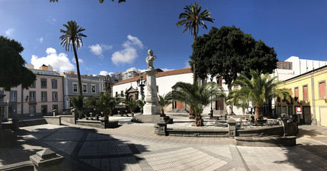 Fototapeta na wymiar Panorama from the Plaza de san francisco