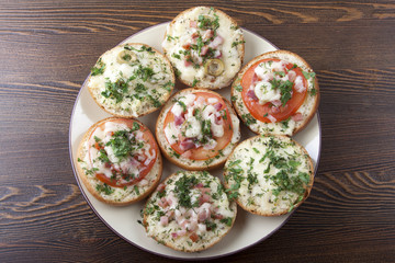 Mini pizza on bread