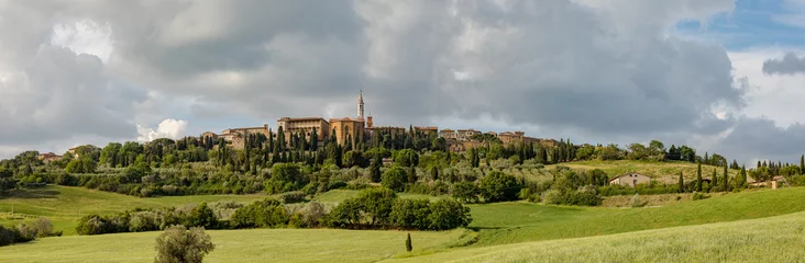Selbstklebende Fototapeten Toskana, italienisches mittelalterliches Dorf Pienza, Kirchendetail. Siena, Val d& 39 Orcia, Italien. © ZoomTeam