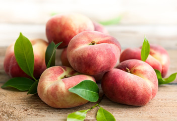 Fresh peaches on wooden table © Svetlana Kolpakova