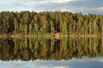 Fototapeta na wymiar Beautiful landscape with lake and forest in Vladimir region, Russia