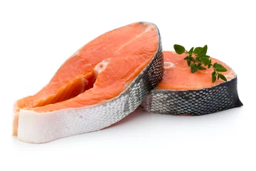 Papier Peint photo Poisson steak de saumon gros plan isolé sur fond blanc