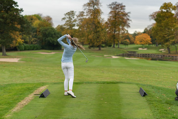 women golf swing