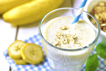 Banana smoothie with oats.