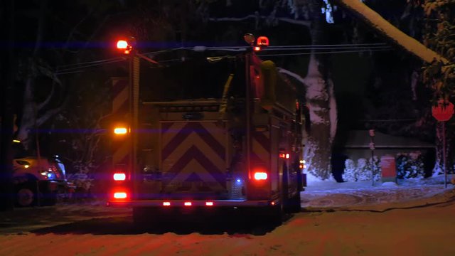 4K Fire Truck Emergency Engine, Rescue Vehicle Firetruck 911 Rescue Help