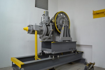 Machine room elevator