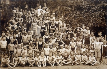 Leipzig Swimmers 1914. Date: 1914