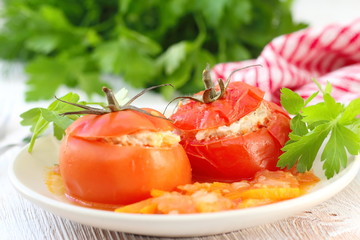 Tomatoes stuffed with meat, rice and vegetables