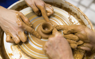 Molding with pottery