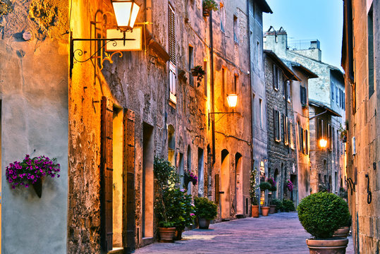 Fototapeta Architecture of historic center of Pienza in Tuscany, Italy.