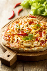 Pizza with chicken and sweet chili sauce