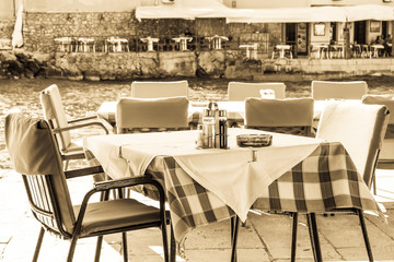 sidewalk restaurant