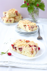 Streusel- Kuchen mit Erdbeeren