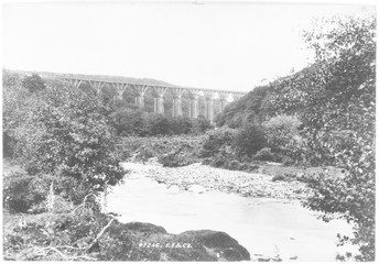 Horrabridge railway viaduct  Grenofen  Devon. Date: 1898