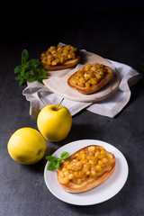 Apple fruit spread with cinnamon and fruit pieces