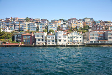 Fototapeta na wymiar Beautiful view of buildings near the sea in Istanbul, Turkey