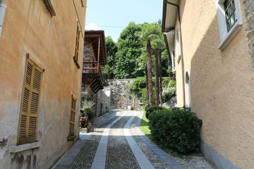 Obraz premium Typical alley in Cannobio, Lake Maggiore, Piedmont Italy 