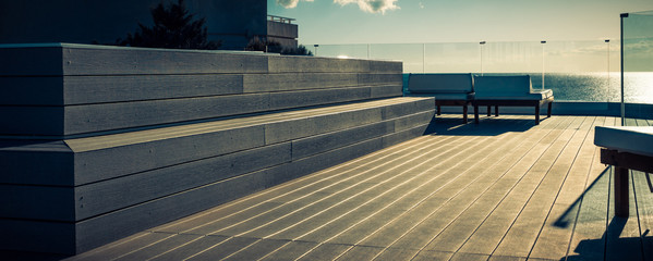 terrasse avec vue sur la mer