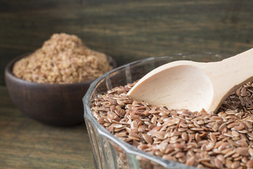 Flax seed and powder - Linum usitatissimum