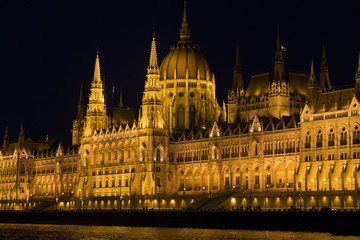 Fototapeta na wymiar Parliament of Hungary in the night capital of the country Budapest 