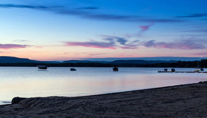 Fototapeta premium sunset at the lake